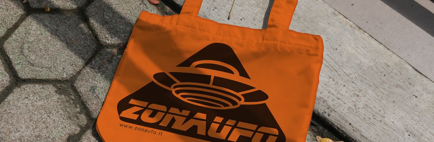 Zona Ufo — Branding per un negozio (1)